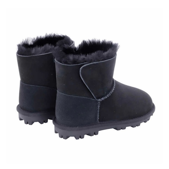NIB Kirkland Signature Little Girl's Shearling Boot, 12 - Picture 2 of 6